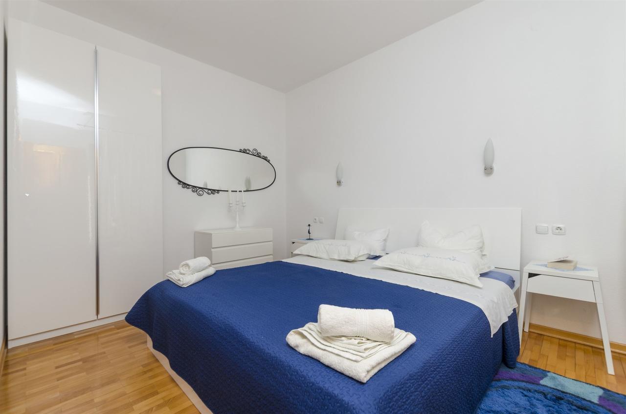 Apartments And Rooms Lea Бол Экстерьер фото